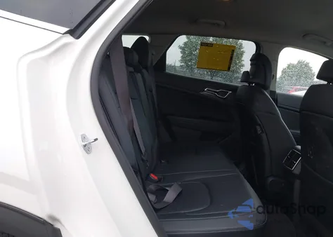 2023 Kia Sportage Hybrid Ex z USA, uszkodzony, nr VIN KNDPVCAG8P7107733